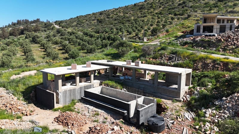 Villa in Sellia - view 1