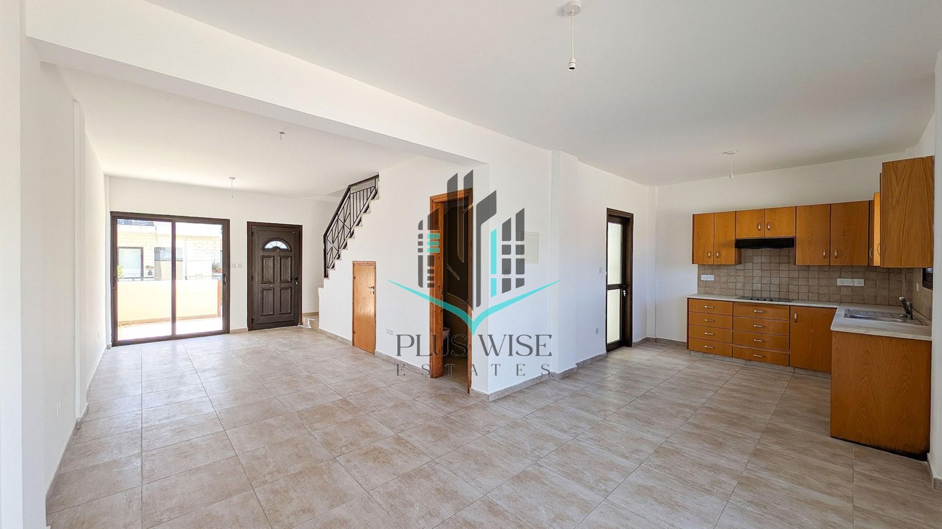 Villa in Meneou - Image 2