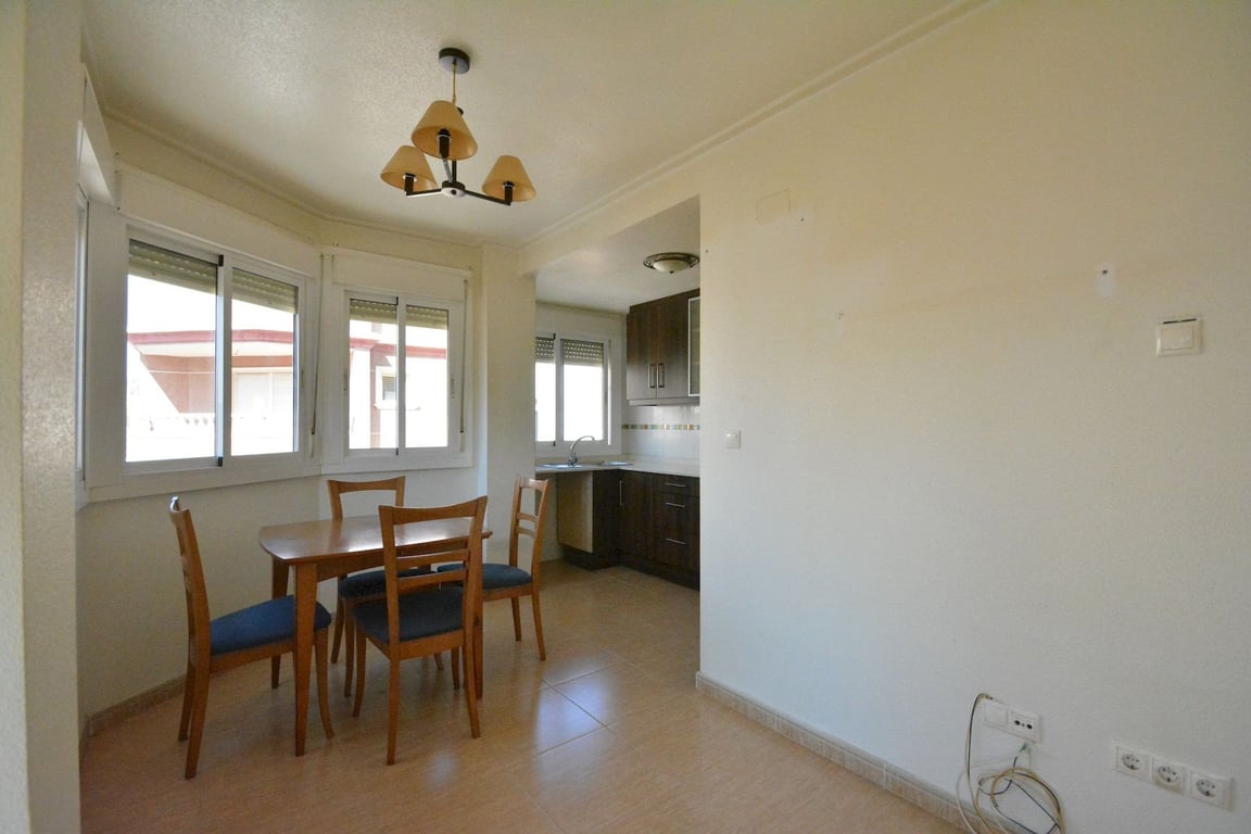 Apartment in Guardamar del Segura - Image 3