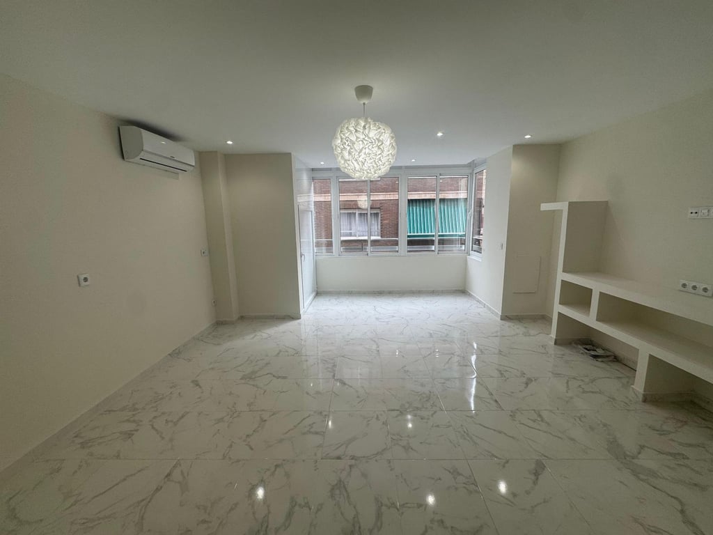 Apartment in Torrevieja - Image 3