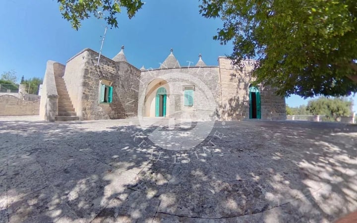 Villa in Fasano - view 1