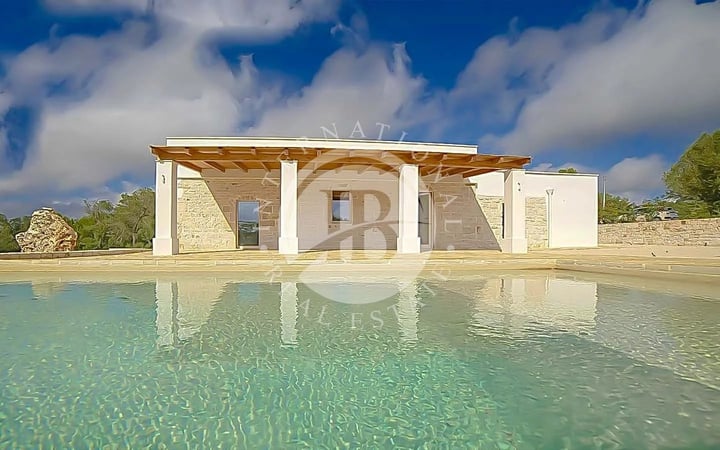 Villa in Ceglie Messapica - view 1