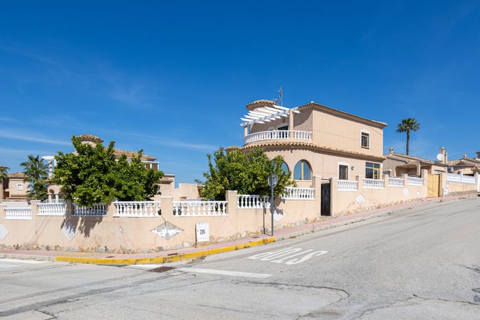 Villa in Ciudad Quesada - view 1