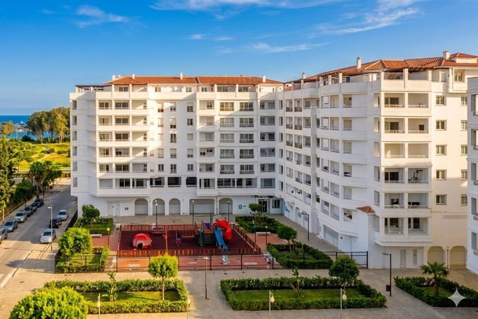 Penthouse in Marbella - view 1