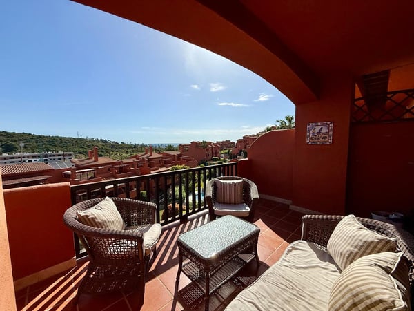 Apartment in Estepona - view 1