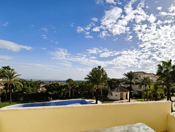 Apartment in San Roque Club - view 1