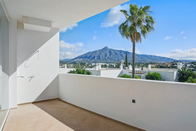 Apartment in Marbella - view 1