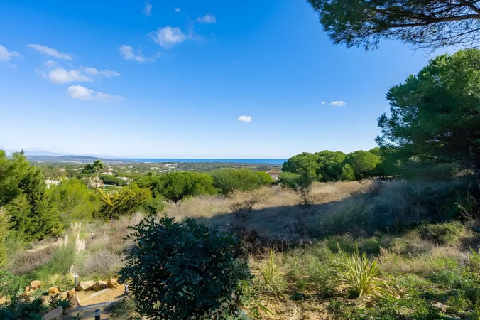 Land in Sotogrande - view 1