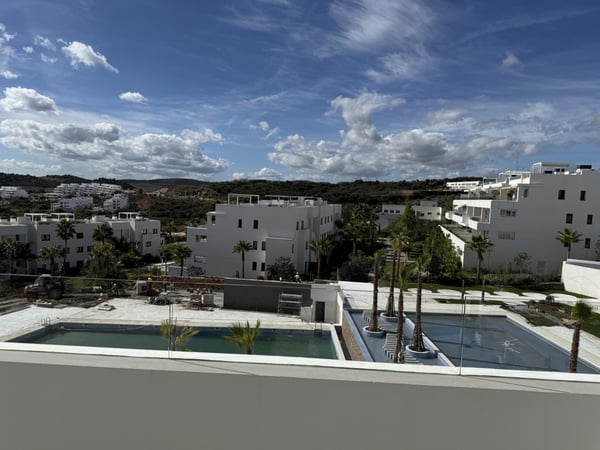 Penthouse in Estepona - view 1