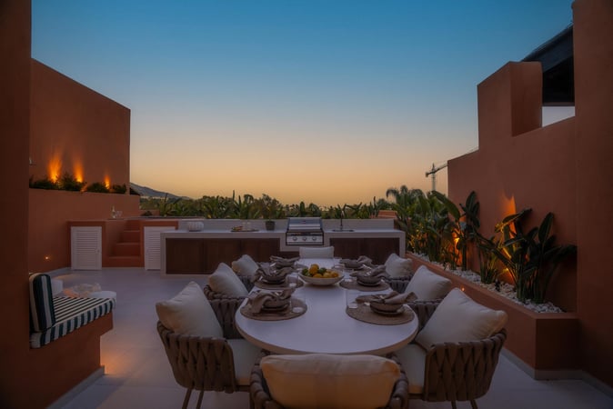 Apartment in Nueva Andalucia - view 1