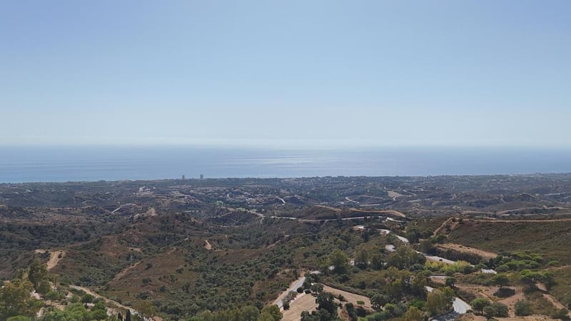 Villa in Marbella - view 1