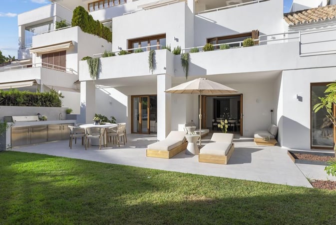 Apartment in Marbella - view 1