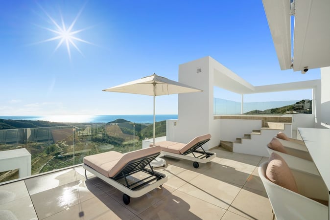 Apartment in Marbella - view 1