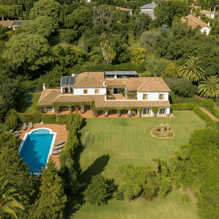 Villa in Sotogrande - view 1