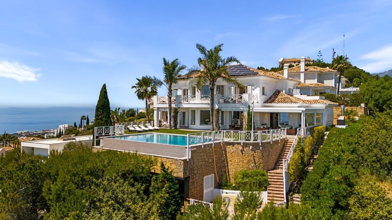 Villa in Marbella - view 1