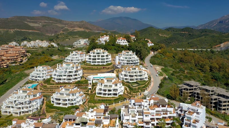 Apartment in Nueva Andalucia - view 1