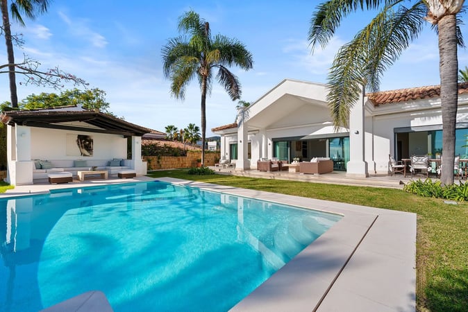 Villa in Lomas de la Quinta - view 1