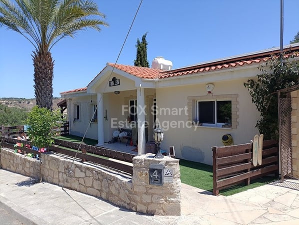 House in Tsada - view 1