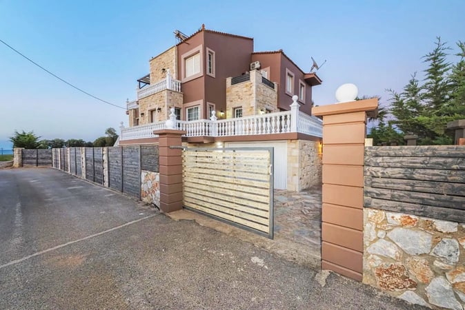 House in Maleme - view 1