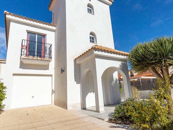 Villa in Los Balcones - view 1