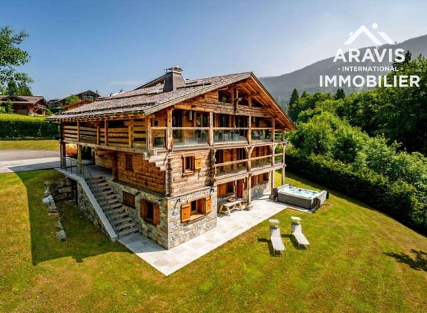 Villa in Les Carroz-d'Araches - view 1