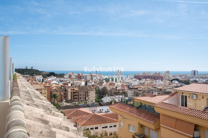 Penthouse in Fuengirola - view 1