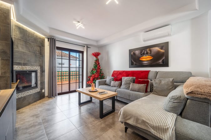 House in Estepona - view 1