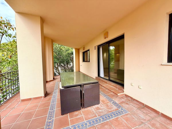 Apartment in Puerto Banus - view 1