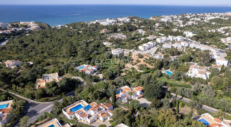 Villa in Carvoeiro - view 1