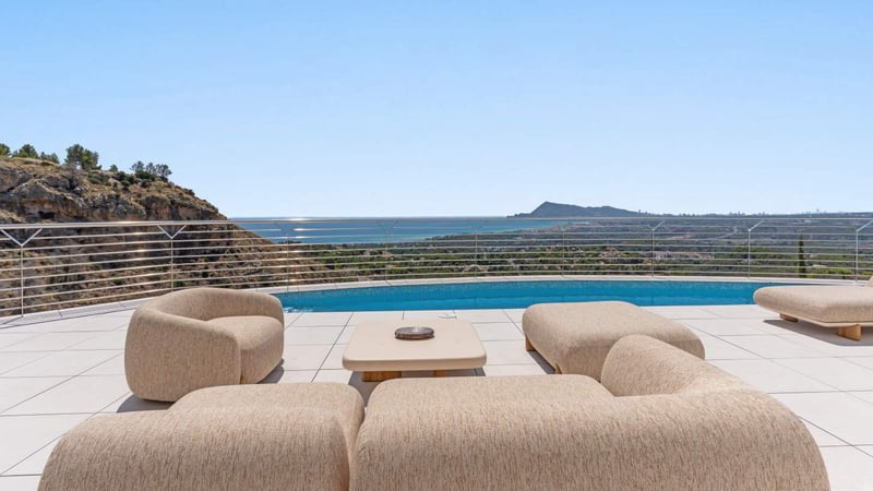 Villa in Bernia - view 1