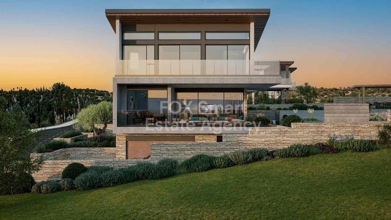 House in Kouklia - view 1