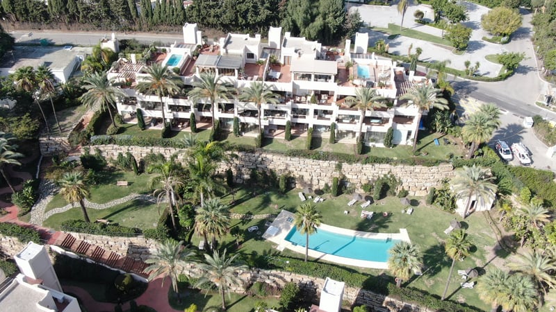 Apartment in El Paraiso - view 1