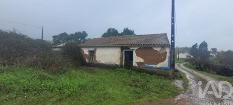 House in Sao Teotonio - view 1