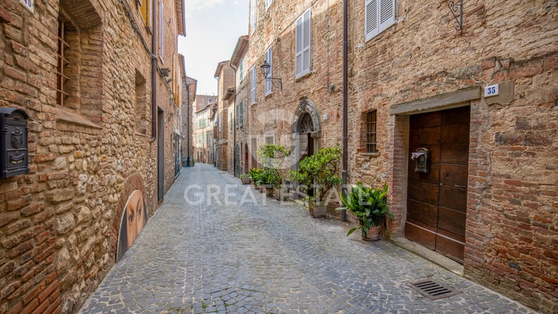 House in Monteleone d'Orvieto - view 1
