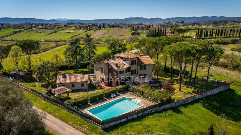House in Siena - view 1