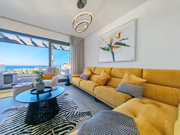 Penthouse in Artola - view 1