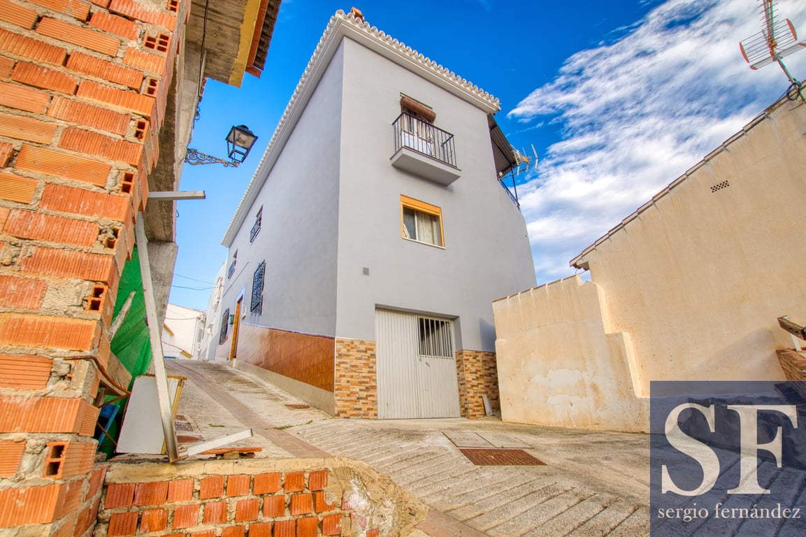 House in Benamargosa - Image 3