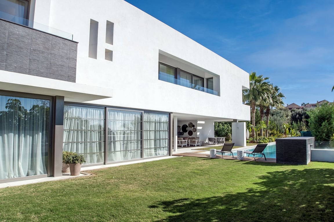 Villa in Benahavis - Image 2