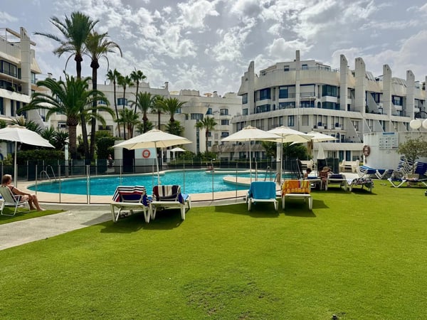 Apartment in Marbella - view 1
