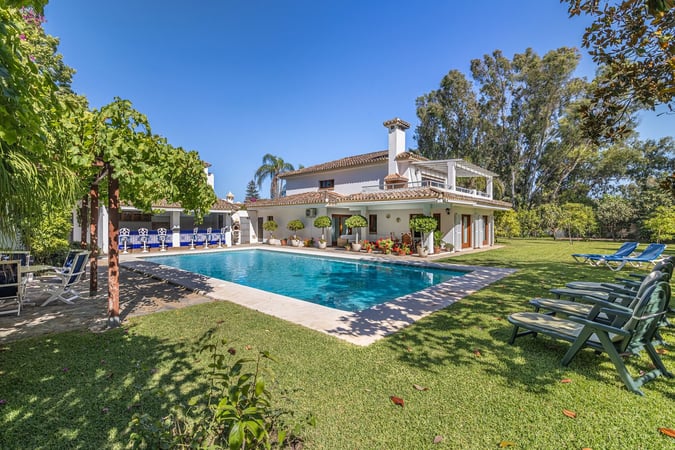 Villa in Costalita - view 1