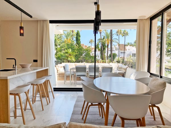Apartment in Puerto Banus - view 1
