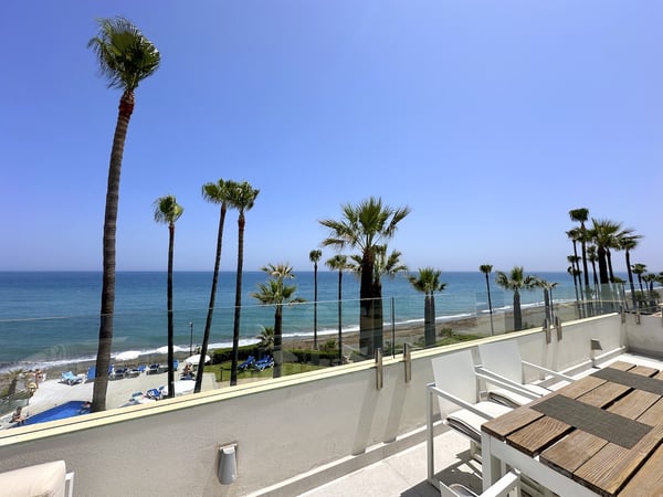 Penthouse in Estepona - view 1