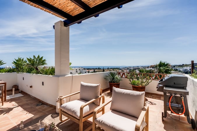 Apartment in Estepona - view 1