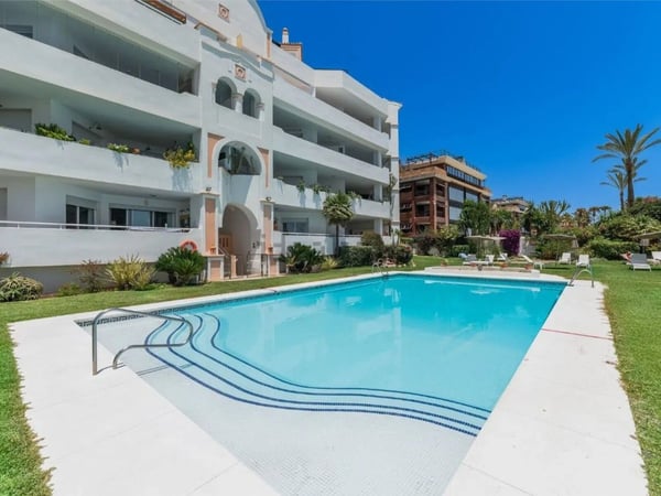 Apartment in Marbella - view 1