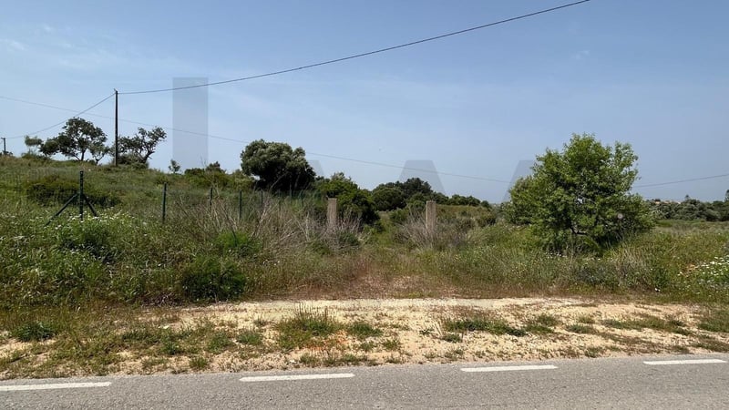 Land in Lagoa - view 1