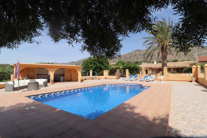 House in La Solana - view 1