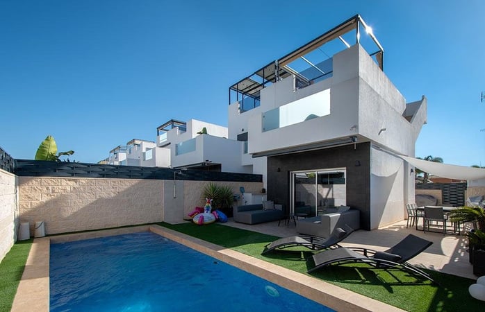 House in Algorfa - view 1