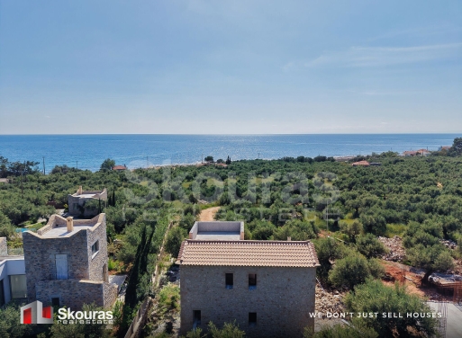 House in Agios Nikolaos - view 1