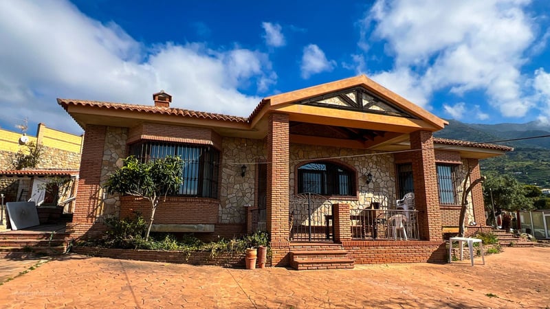 Villa in Mijas Costa - view 1