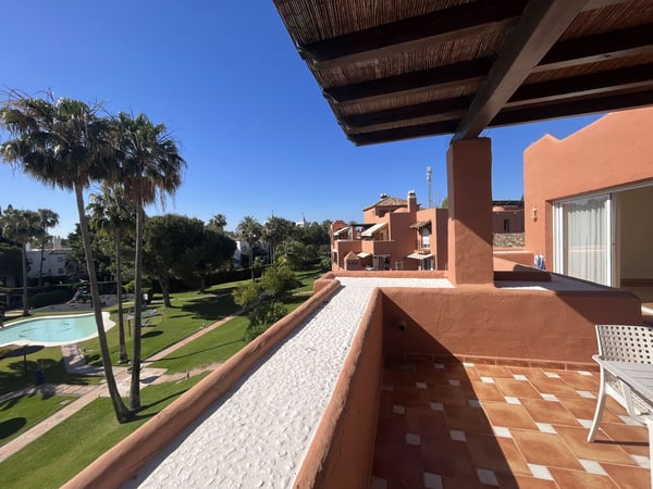 Apartment in Estepona - view 1